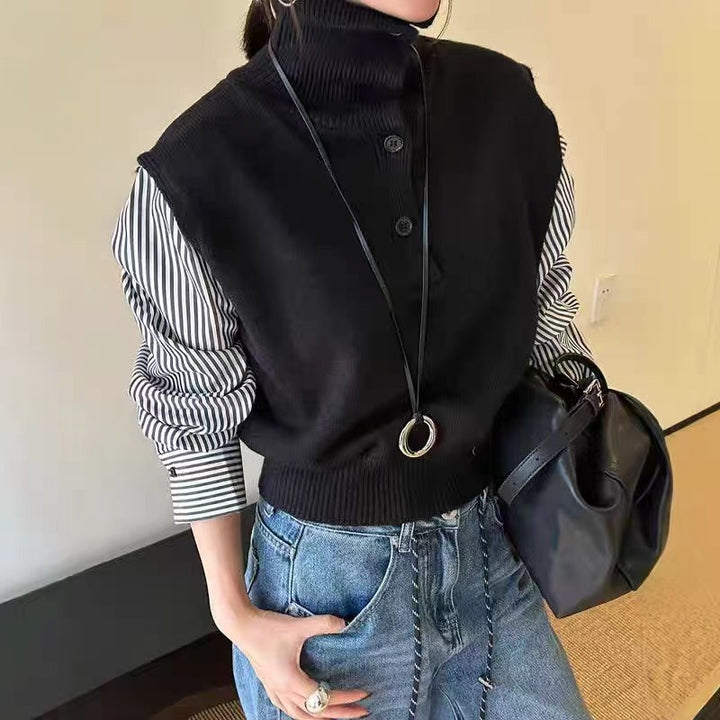 Kvinnors eleganta pullover med hög krage och knappr detaljer Mirla-Eva Jonsson