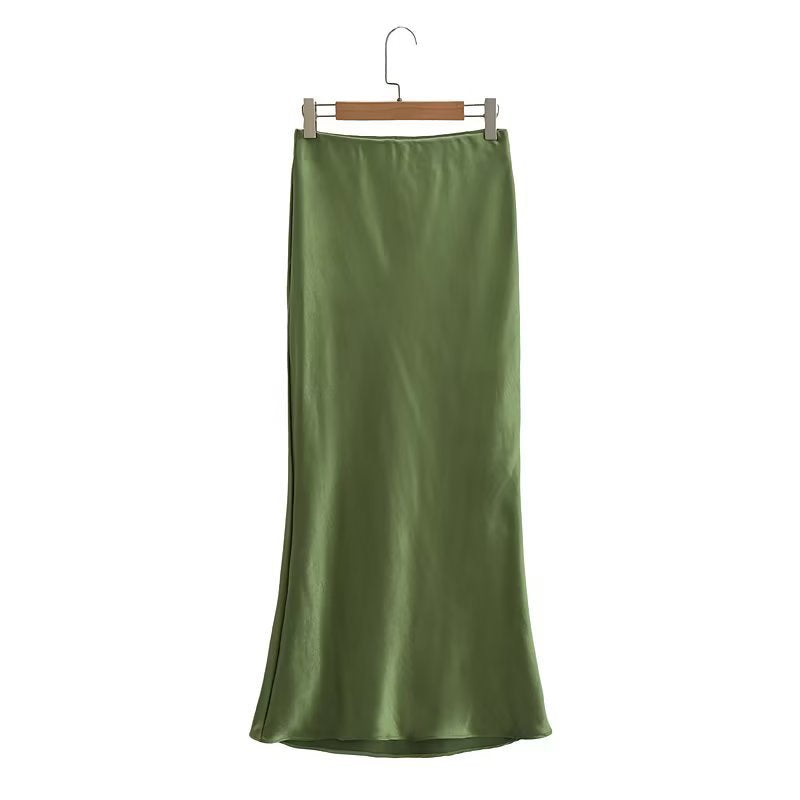 Kvinnors eleganta satin kjol i minimalistisk stil med mjukt fall Mirla-Eva Jonsson