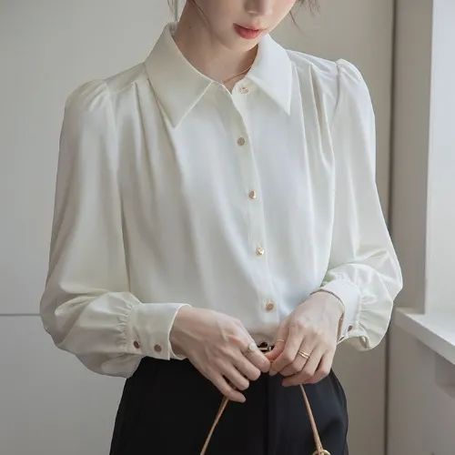 Kvinnors eleganta skjortblus Mirla-Eva Jonsson