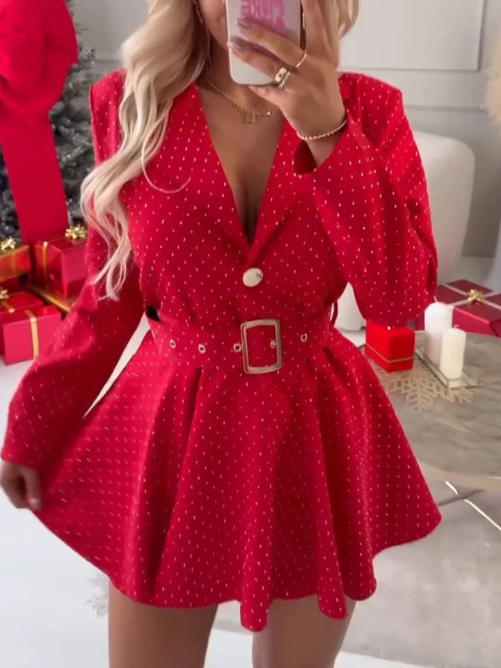 Kvinnors eleganta skjortklänning med bälte och prickmönster Mirla-Eva Jonsson