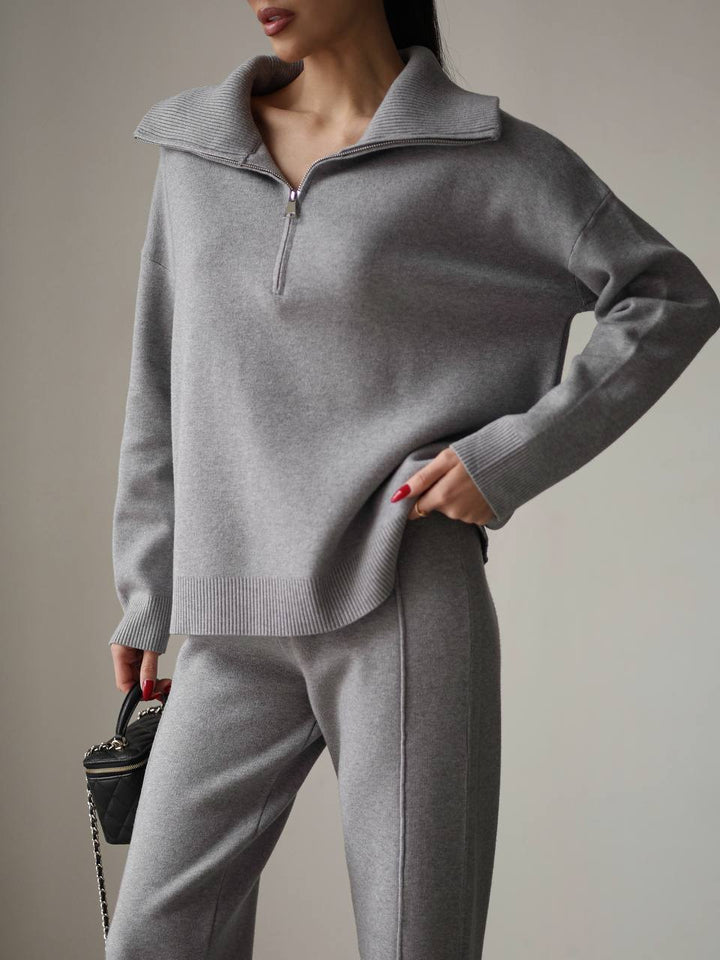 Kvinnors eleganta sweatshirt- och joggersset med hög krage och dragkedja Mirla-Eva Jonsson