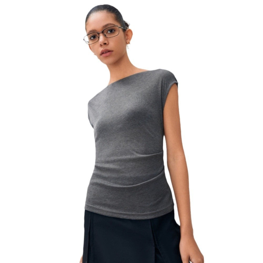 Kvinnors eleganta topp med asymmetriskt draperad design Mirla-Eva Jonsson