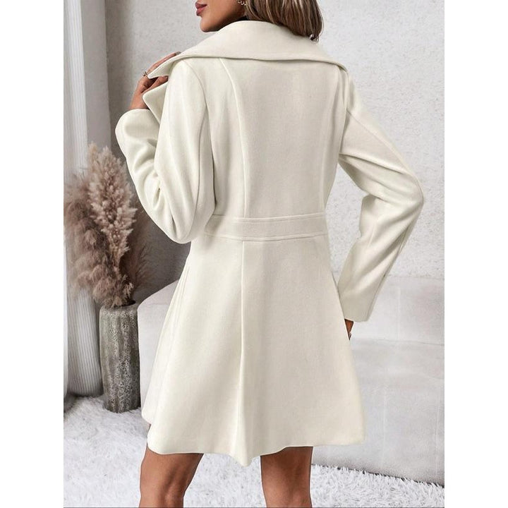 Kvinnors eleganta trench coat med skräddarsydd passform Mirla-Eva Jonsson