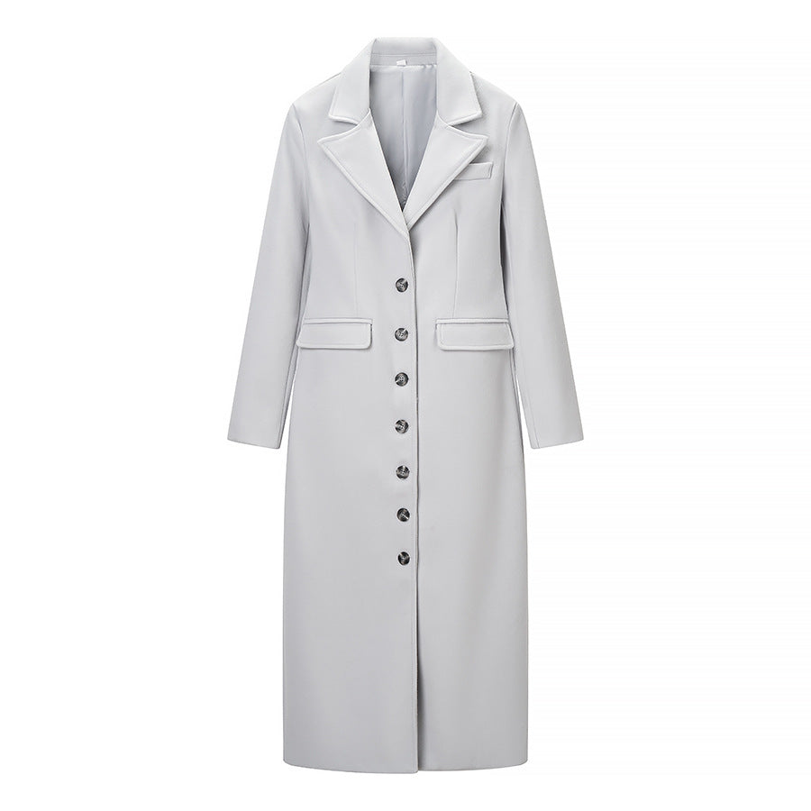 Kvinnors eleganta trenchcoat med dubbelknäppning och skräddarsydd passform Mirla-Eva Jonsson