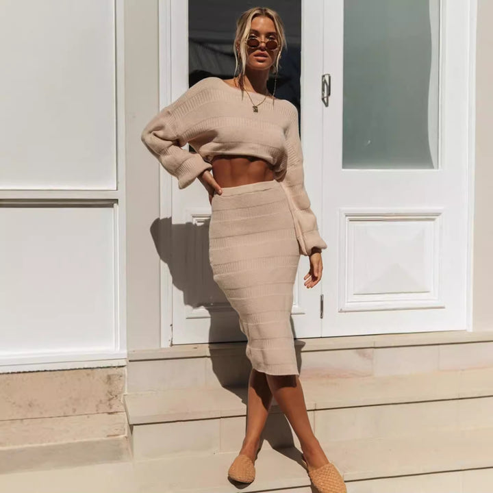 Kvinnors eleganta tvådelade set med bred kort topp och figurnära kjol Mirla-Eva Jonsson