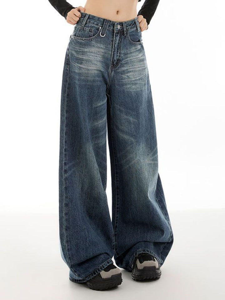 Kvinnors extra jeans i trendig brukt look Mirla-Eva Jonsson