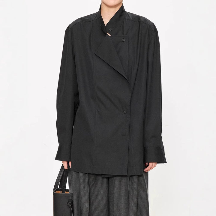 Kvinnors fashionabla asymmetrisk skjorta blus Mirla-Eva Jonsson