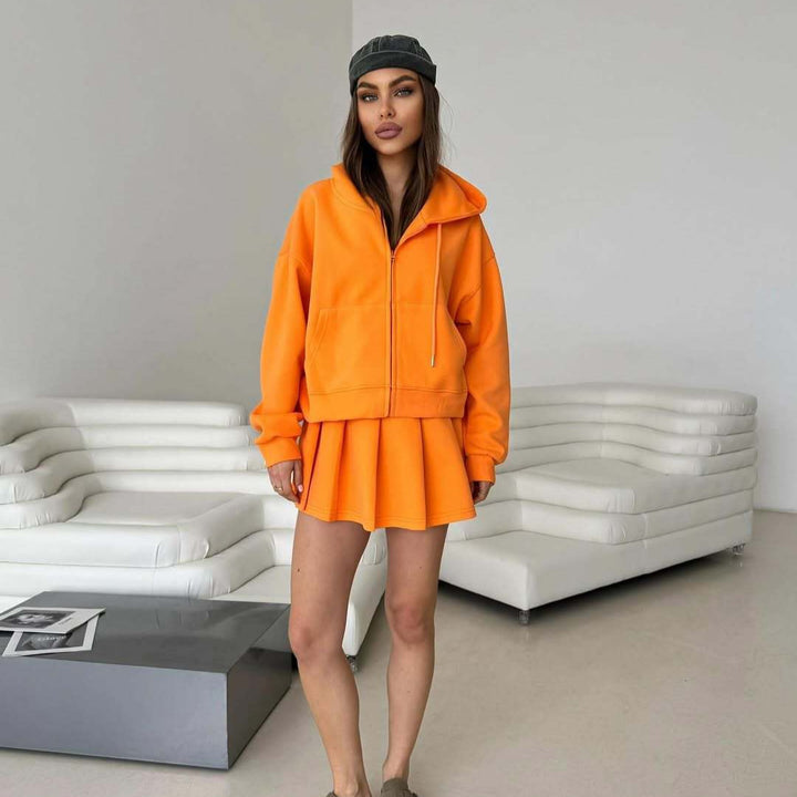 Kvinnors fashionabla hoodtröja med kjol Mirla-Eva Jonsson