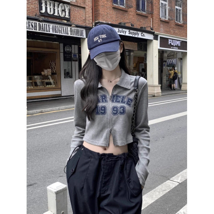 Kvinnors fashionabla och sportiga cropped skjorta med dragkedja Mirla-Eva Jonsson