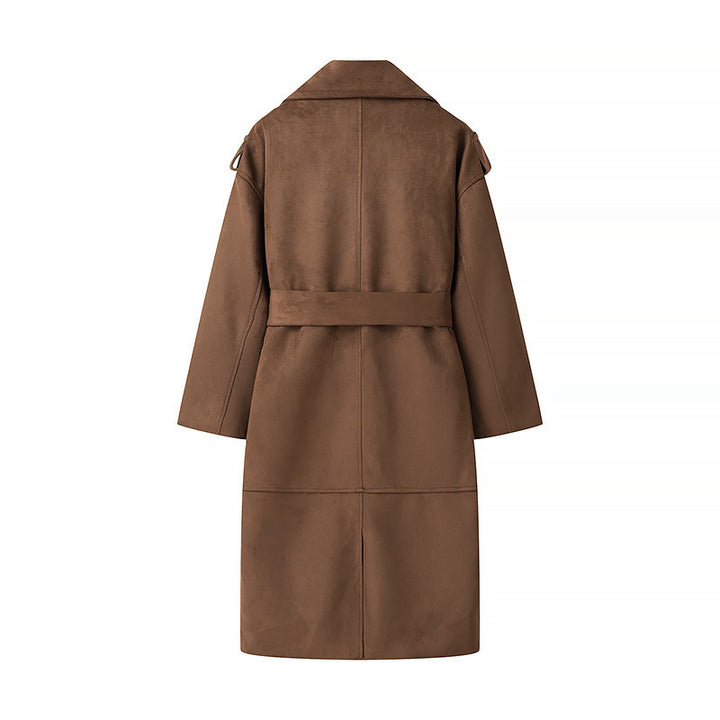 Kvinnors fashionabla trench coat i elegant suede design med praktisk bälte Mirla-Eva Jonsson
