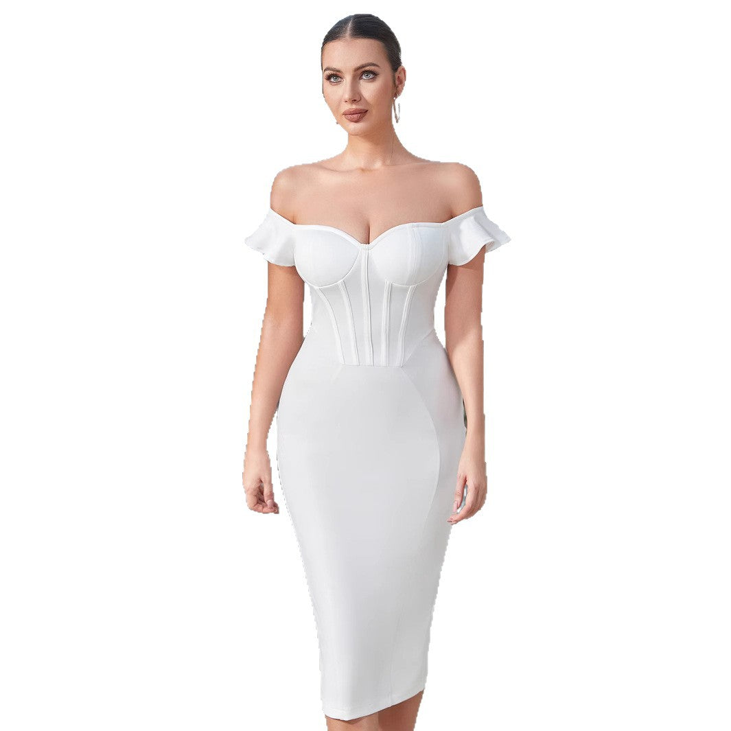 Kvinnors figurnära klänning med off-shoulder design och korsettslook Mirla-Eva Jonsson