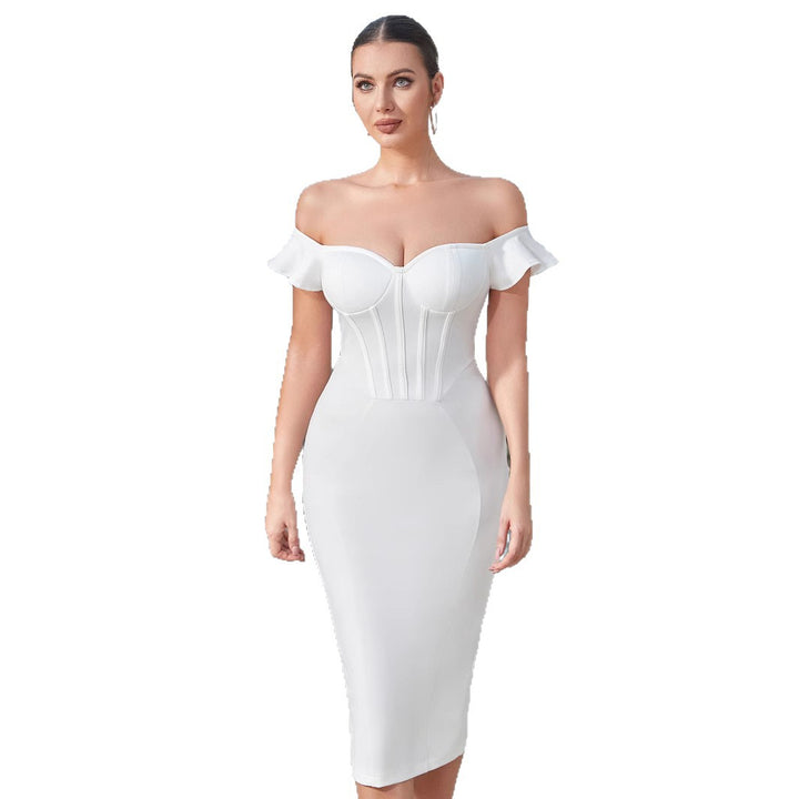 Kvinnors figurnära klänning med off-shoulder design och korsettslook Mirla-Eva Jonsson