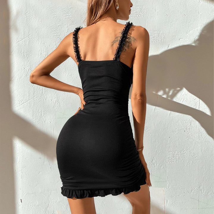 Kvinnors figurnära mini klänning med ruffle detaljer och elegant snitt Mirla-Eva Jonsson