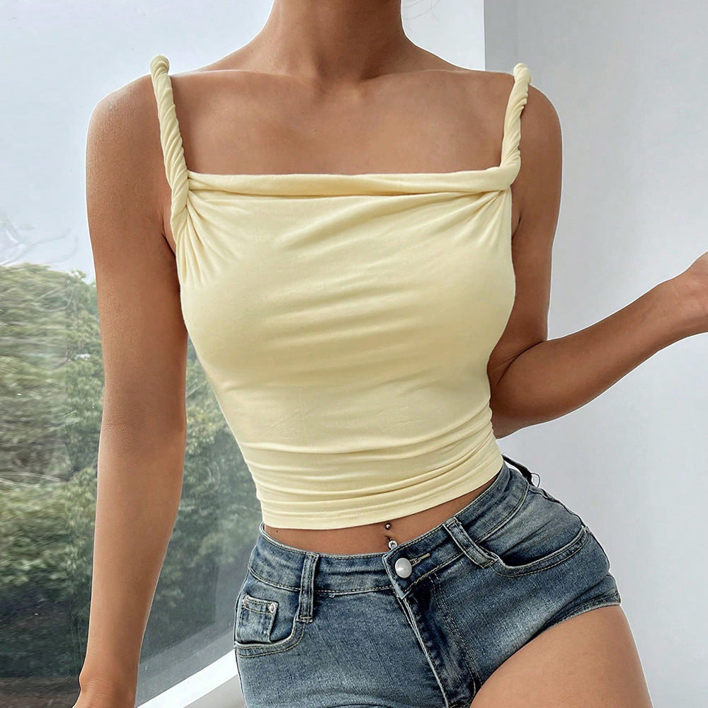 Kvinnors figurnära topp med moderiktig drapering och off-shoulder design Mirla-Eva Jonsson