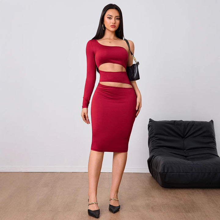 Kvinnors figursydda cut-out midi klänning med asymmetrisk design och långa ärmar Mirla-Eva Jonsson