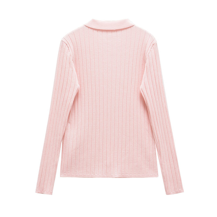 Kvinnors finstickad blus med elegant krage och knappstängning Mirla-Eva Jonsson
