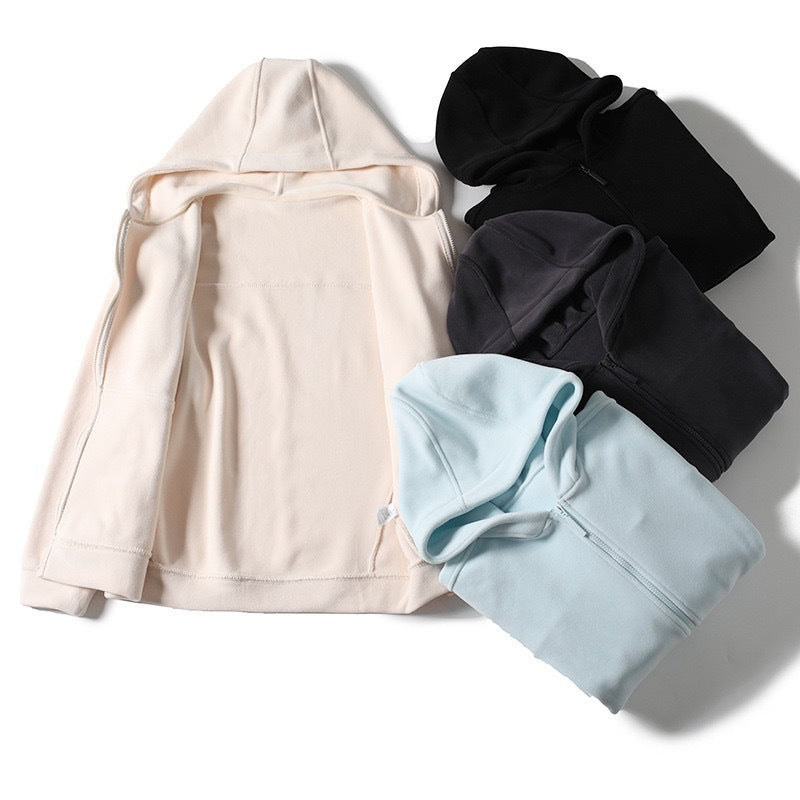 Kvinnors fleece hoodie med full dragkedja och kängurufickor Mirla-Eva Jonsson