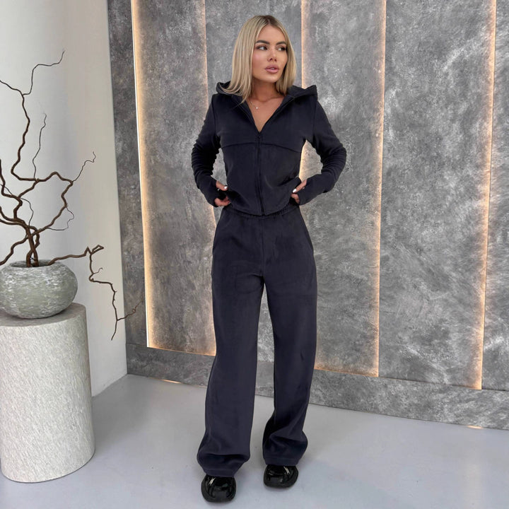 Kvinnors fleece jumpsuit med hög krage och praktiska fickor-Eva Jonsson