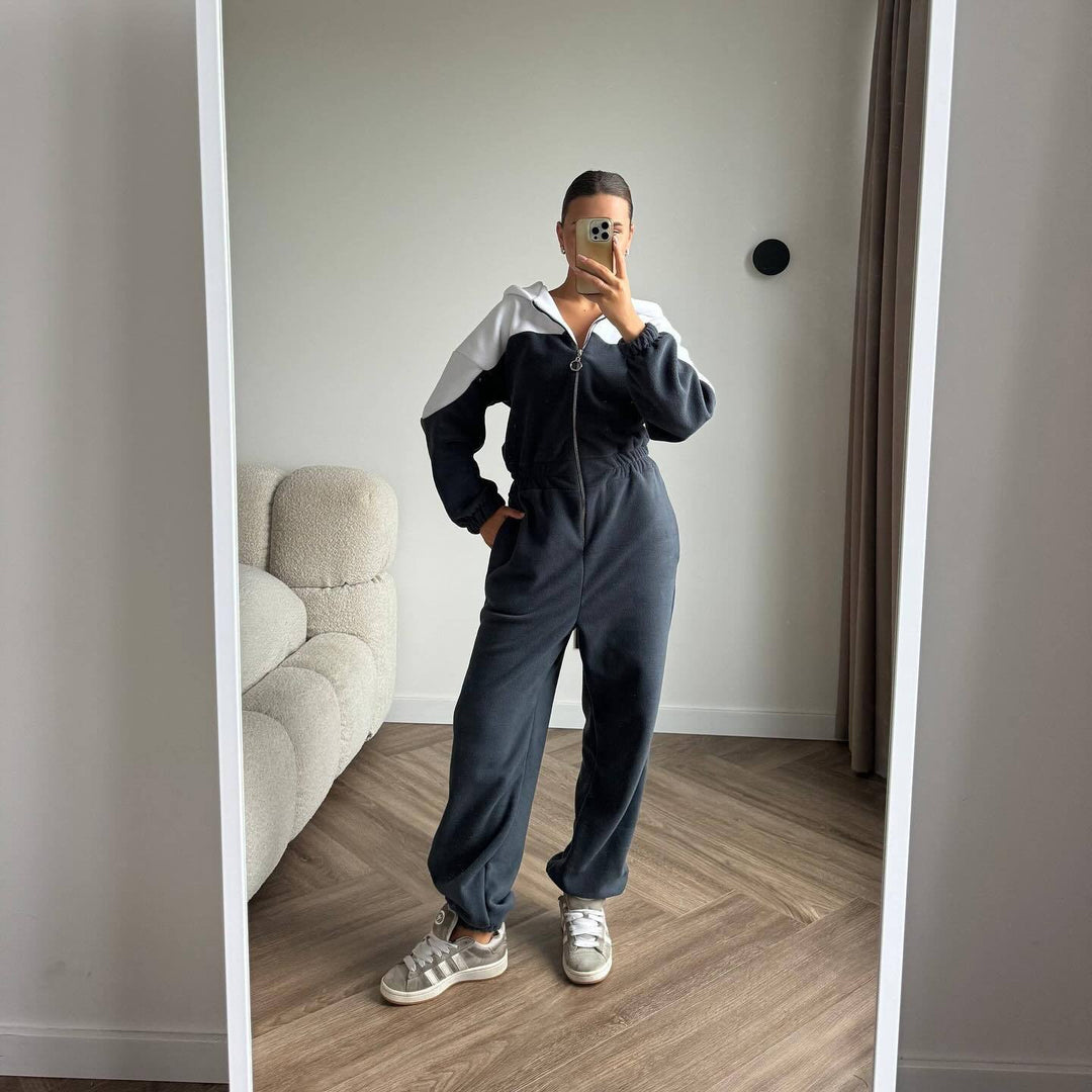 Kvinnors fleece jumpsuit med hög krage och praktiska fickor Mirla-Eva Jonsson