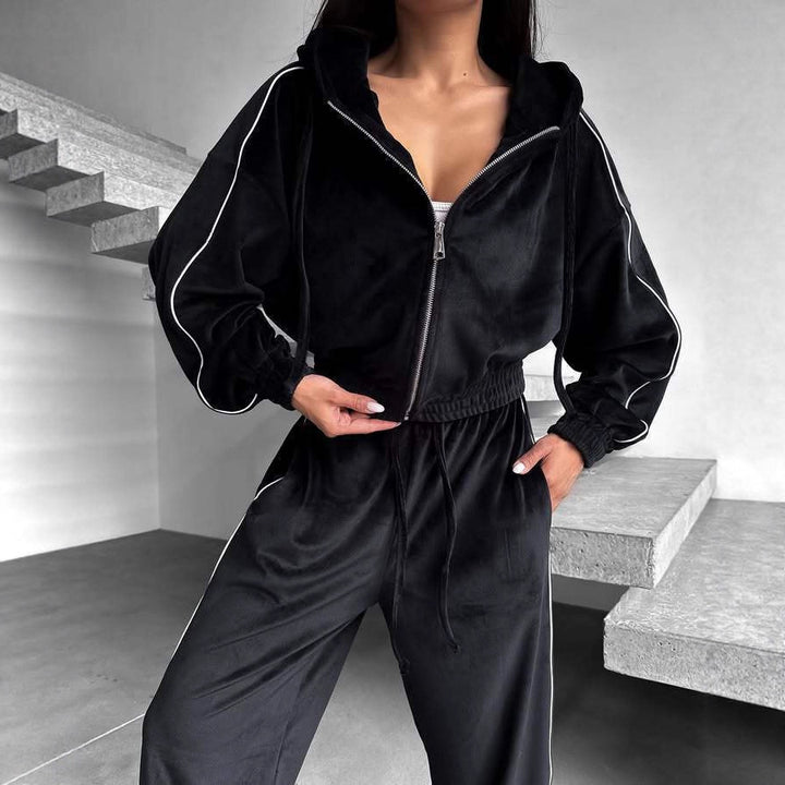 Kvinnors fleece lounge kostym med huva och elastisk midja Mirla-Eva Jonsson
