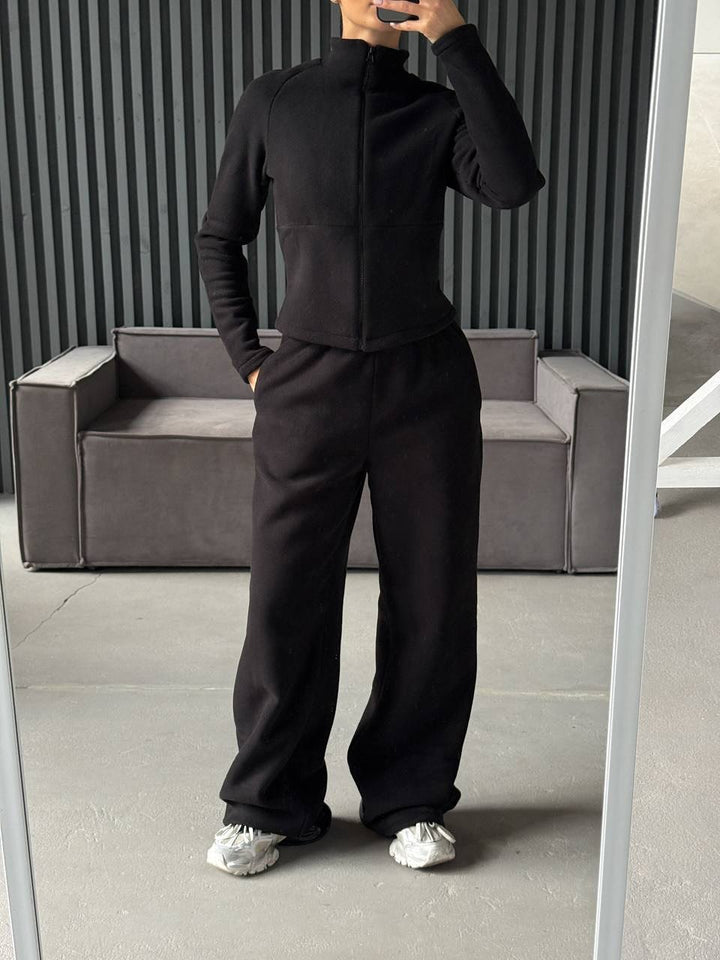 Kvinnors fleece lounge wear kostym med hög krage och elastisk midja Mirla-Eva Jonsson