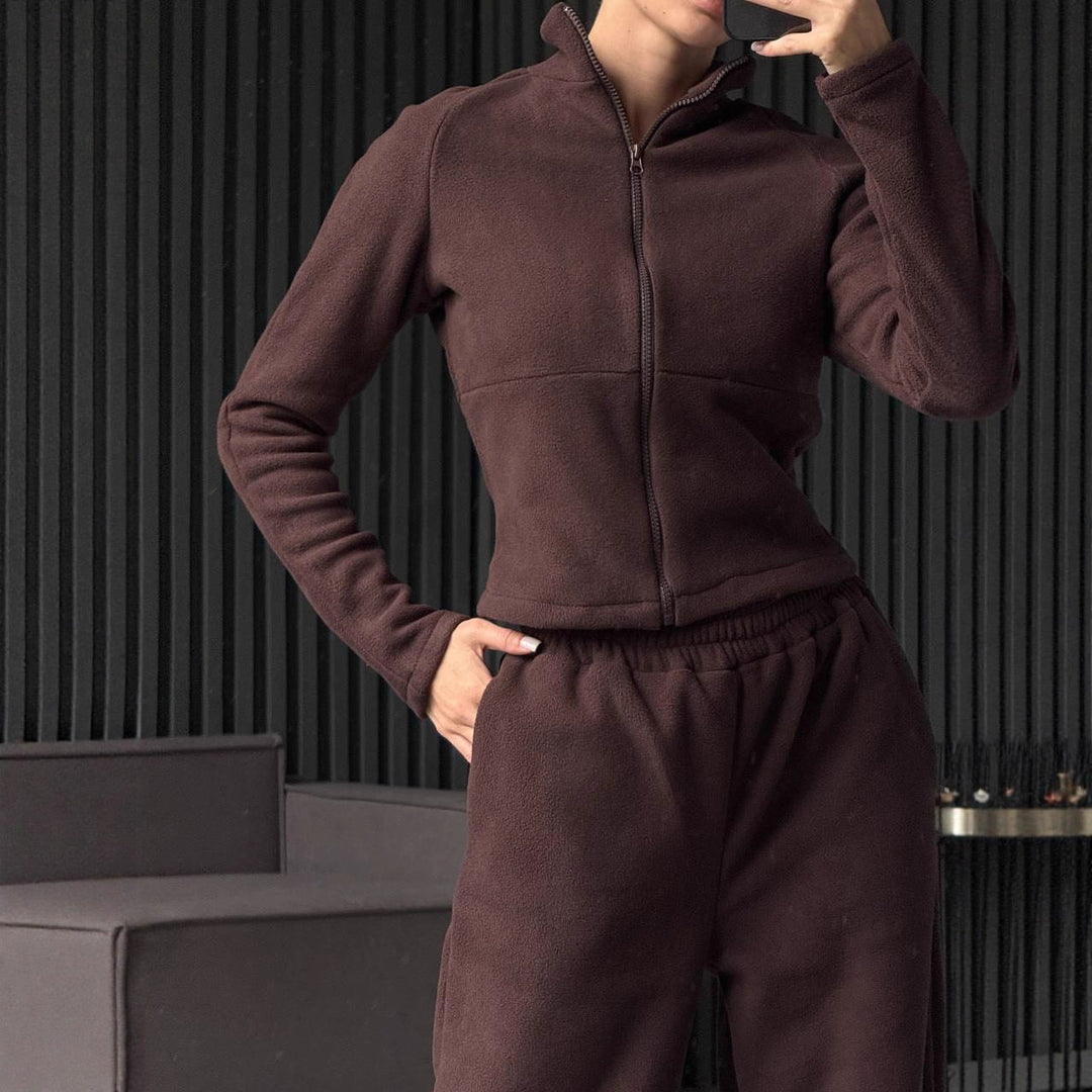 Kvinnors fleece lounge wear kostym med hög krage och elastisk midja Mirla-Eva Jonsson