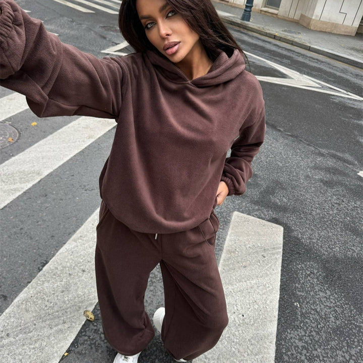 Kvinnors fleece lounge wear-set med huva och lös passform Mirla-Eva Jonsson