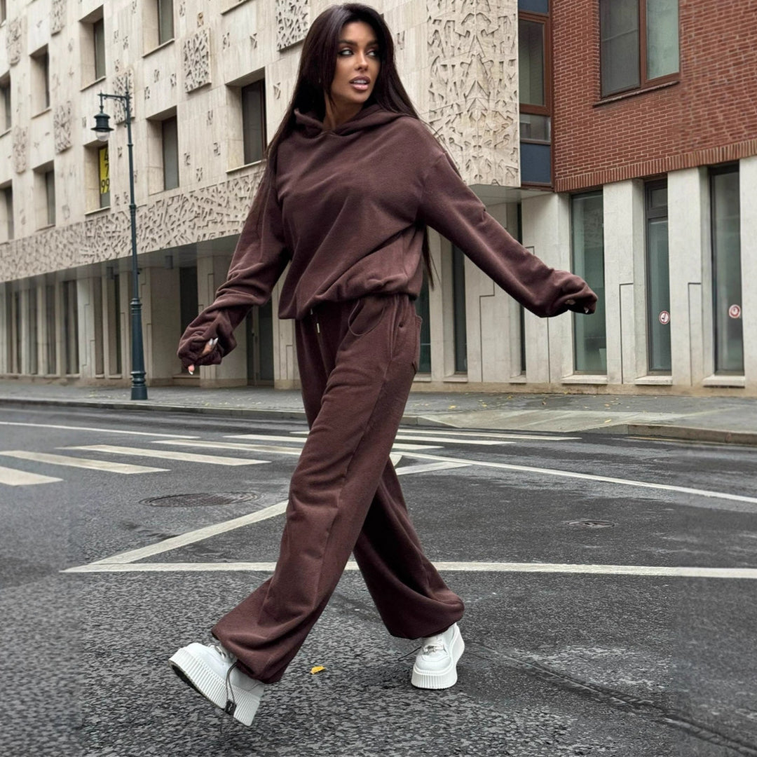 Kvinnors fleece loungewear-set med praktiska fickor och avslappnad passform Mirla-Eva Jonsson