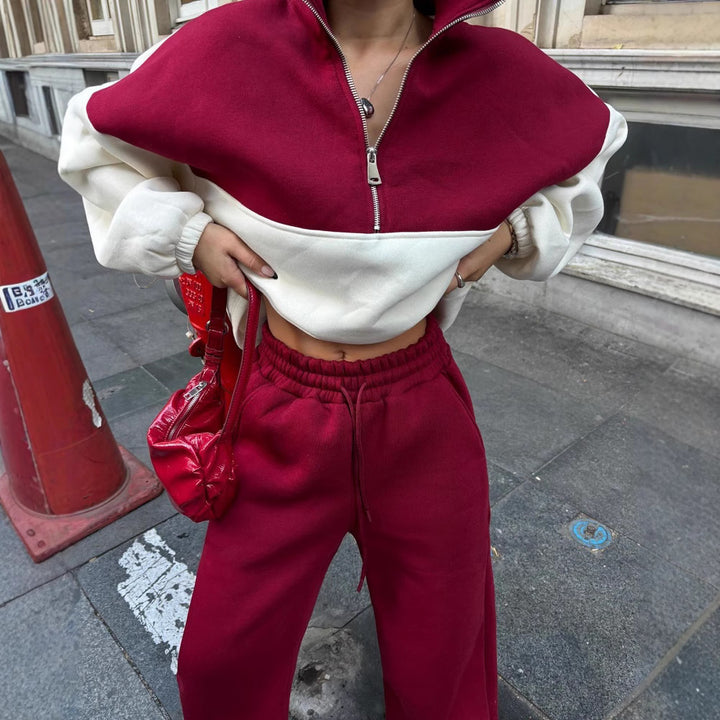Kvinnors fleece sweatshirt med hög krage och praktiska sidofickor Mirla-Eva Jonsson