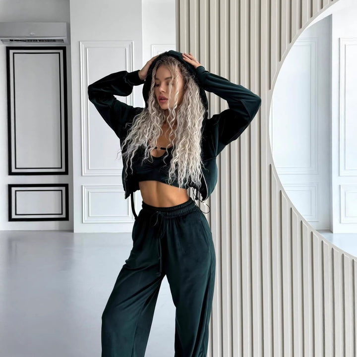 Kvinnors fleece träningsdräkt med hög krage och elegant dragkedja-Eva Jonsson