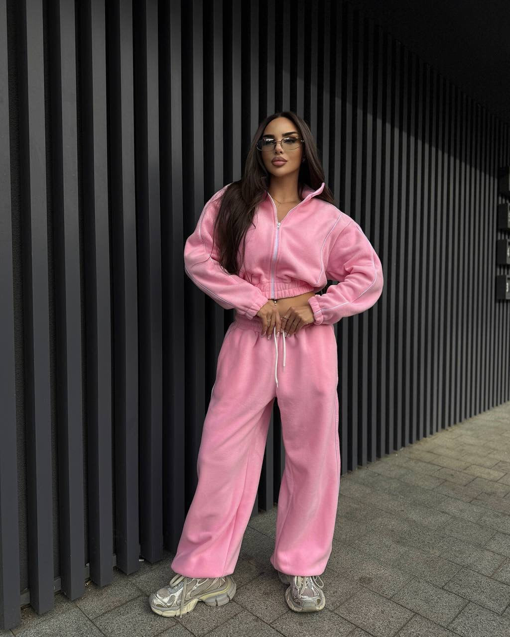 Kvinnors fleece träningsoverall med hög ställbar krage och bekväma manschetter Mirla-Eva Jonsson