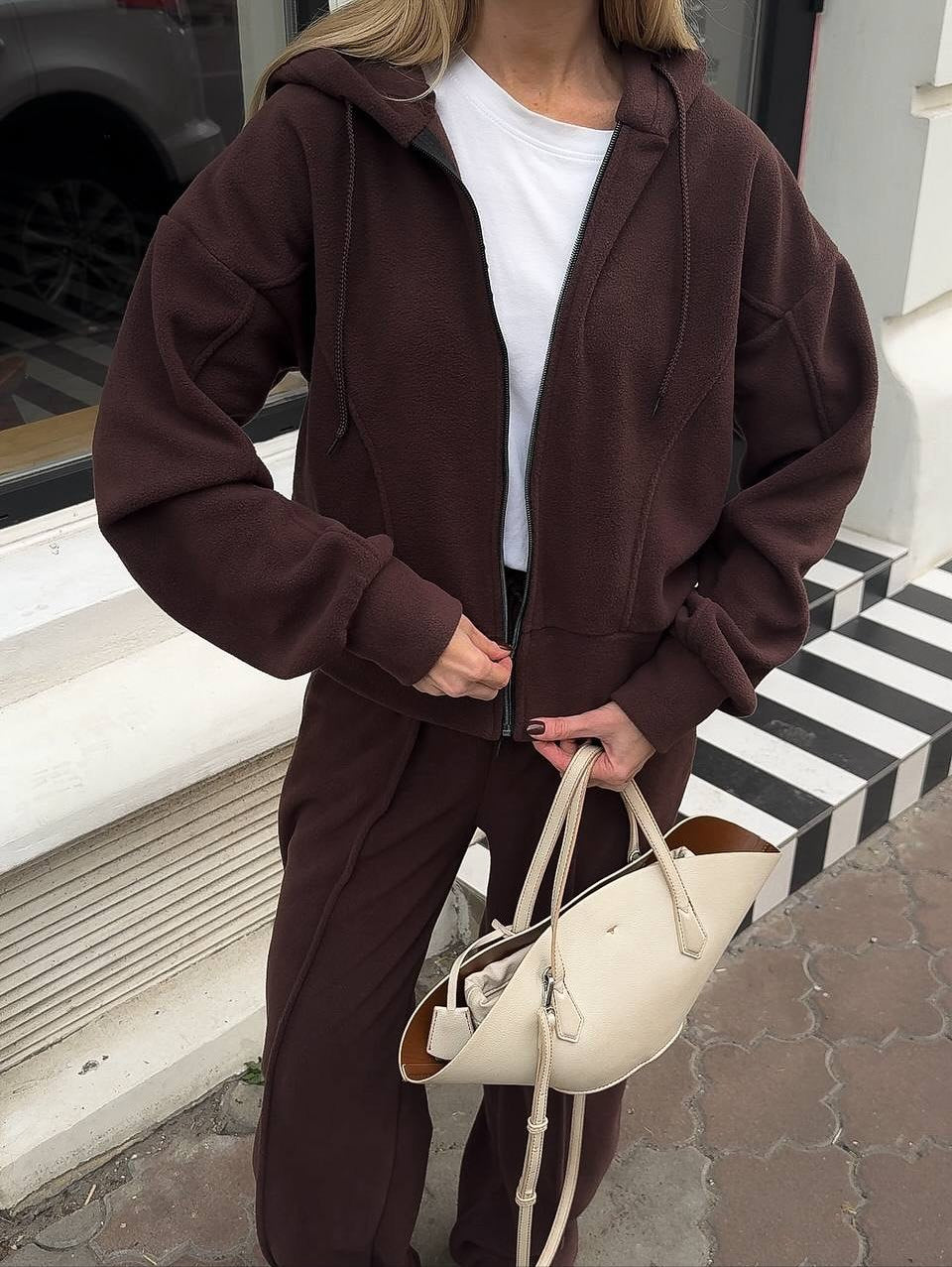 Kvinnors fleece träningsoverall med stilig huva och elastiskt midjeband Mirla-Eva Jonsson