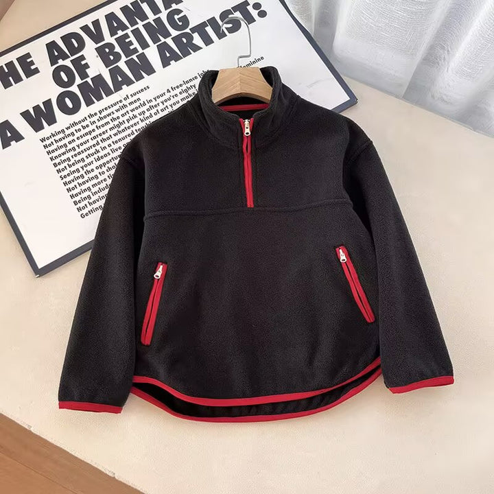 Kvinnors fleecepullover med hög krage och praktiska dragkedjefickor Mirla-Eva Jonsson