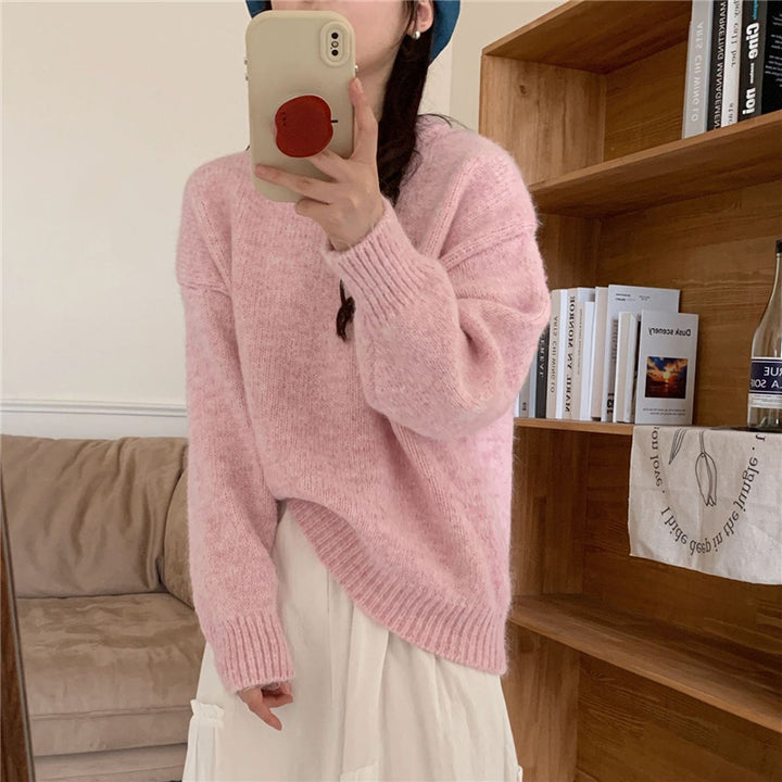 Kvinnors fluffiga oversized tröja gjord av mjuk stickad Mirla-Eva Jonsson