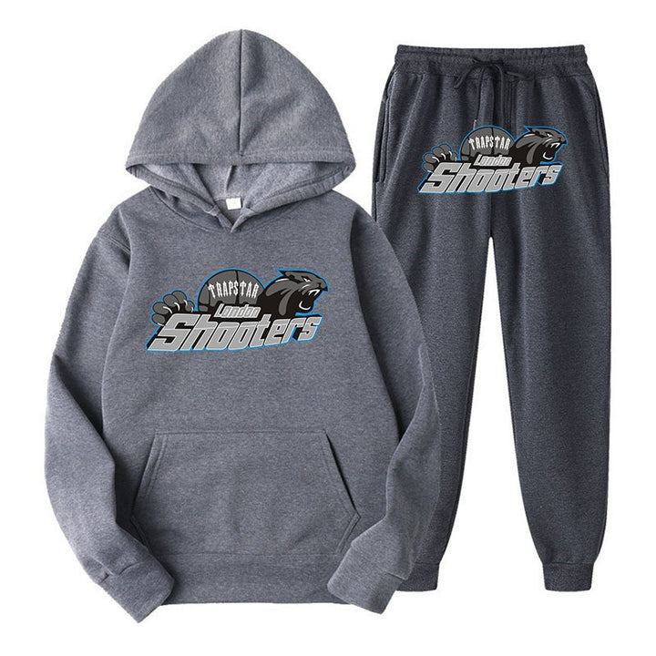Kvinnors fritids hoodie och jogger set med urbant sportdesign Mirla-Eva Jonsson