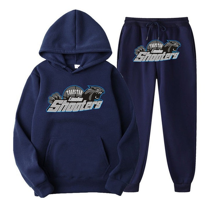 Kvinnors fritids hoodie och jogger set med urbant sportdesign Mirla-Eva Jonsson