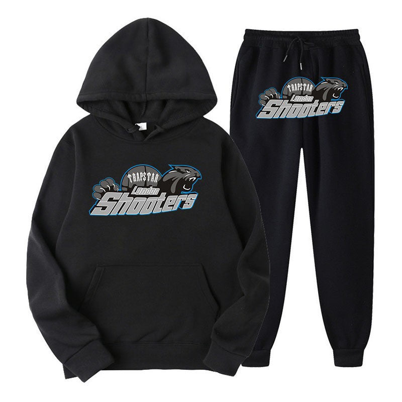 Kvinnors fritids hoodie och jogger set med urbant sportdesign Mirla-Eva Jonsson