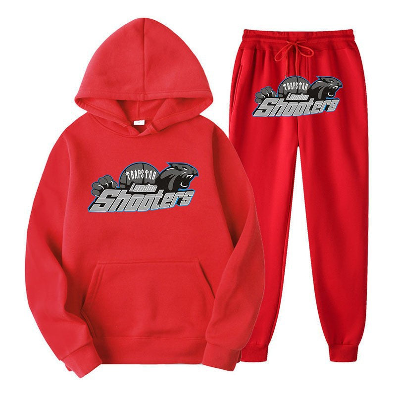 Kvinnors fritids hoodie och jogger set med urbant sportdesign Mirla-Eva Jonsson