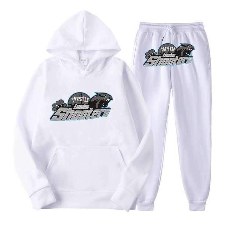 Kvinnors fritids hoodie och jogger set med urbant sportdesign Mirla-Eva Jonsson