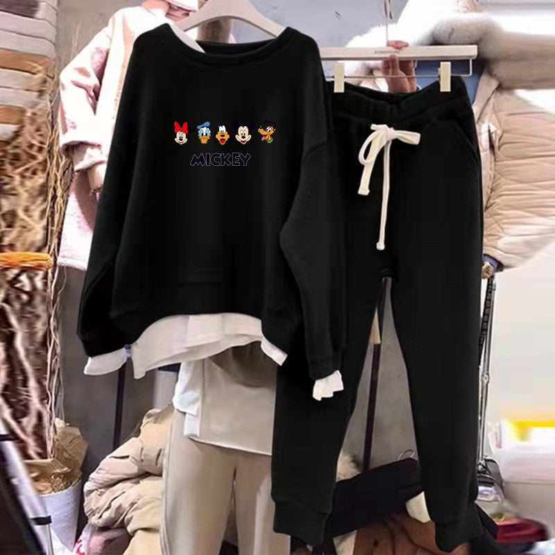 Kvinnors fritids sweat set med Mickey-motiv och avslappnad skärning Mirla-Eva Jonsson