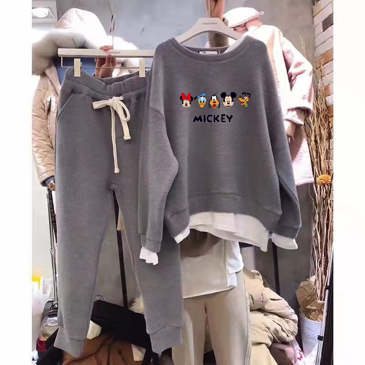 Kvinnors fritids sweat set med Mickey-motiv och avslappnad skärning Mirla-Eva Jonsson