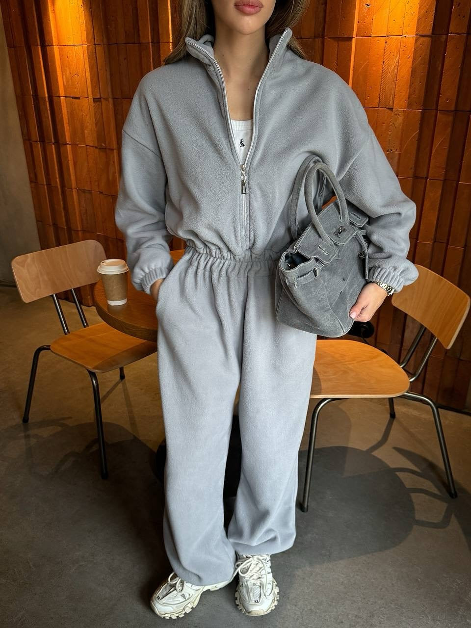 Kvinnors fritidsfleece-dress med hög krage och vida byxor Mirla-Eva Jonsson