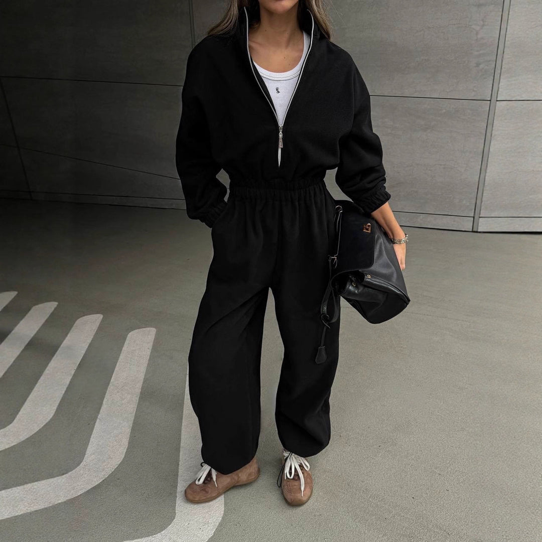 Kvinnors fritidsfleece-dress med hög krage och vida byxor Mirla-Eva Jonsson