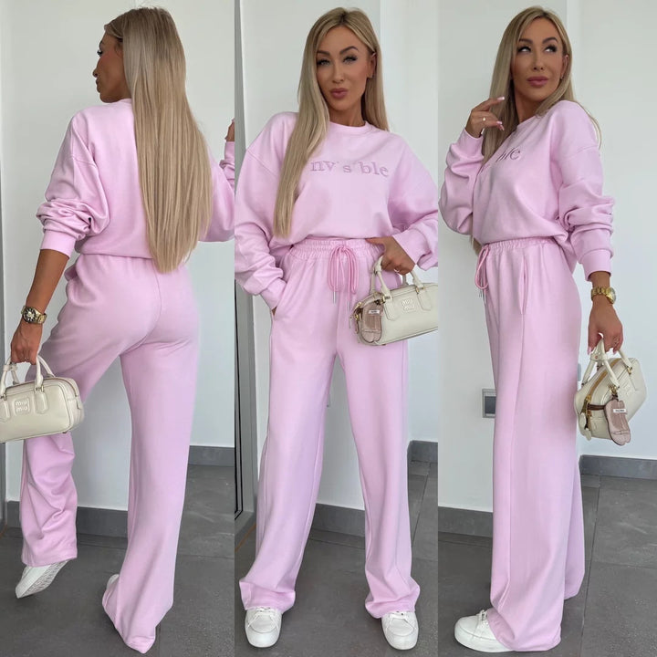 Kvinnors fritidsset med bred sweatshirt och lösa byxor Mirla-Eva Jonsson