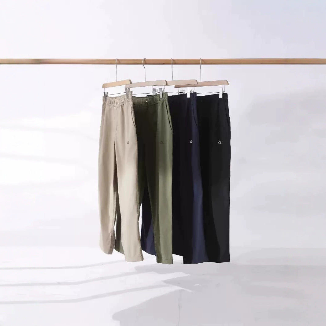 Kvinnors funktionella fritidsbyxor med elastisk midja och sidofickor Mirla-Eva Jonsson