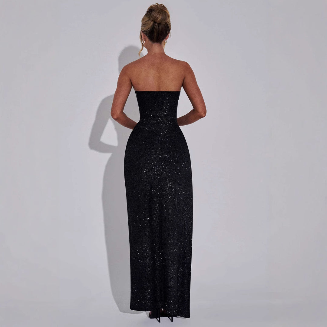 Kvinnors glittrande aftonklänning med off-shoulder design och sidoklyvning-Eva Jonsson