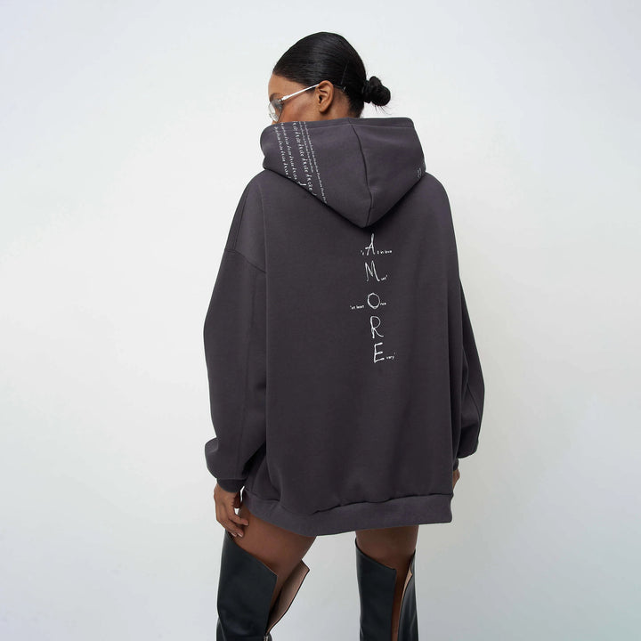 Kvinnors högkvalitativa oversized hoodie med modern text Mirla-Eva Jonsson