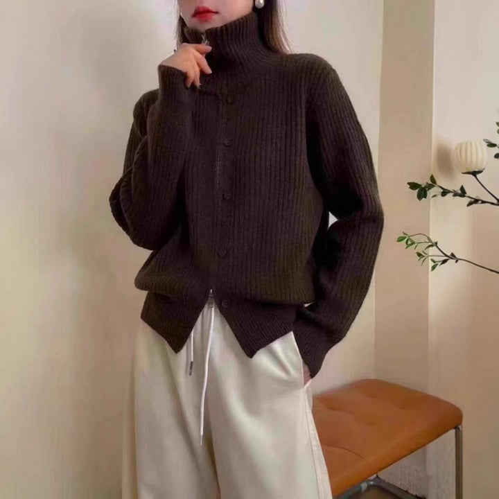 Kvinnors högkvalitativa ribbstickade tröja med elegant design Mirla-Eva Jonsson