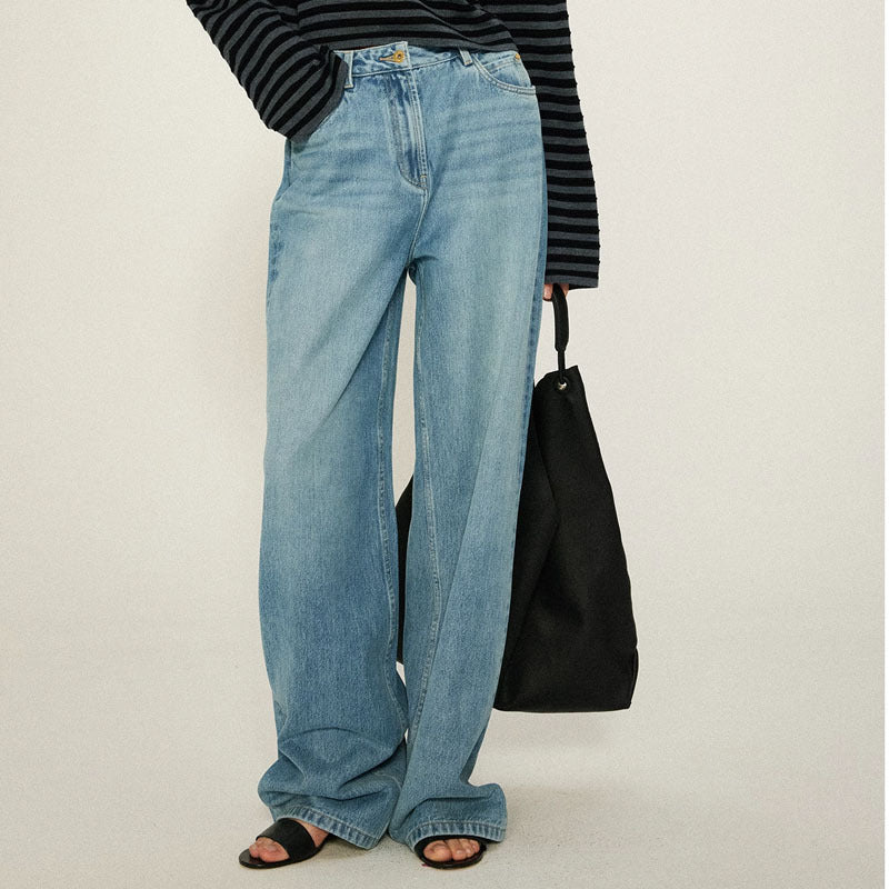 Kvinnors högmidjade bootcut jeans tillverkade av högkvalitativ denim Mirla-Eva Jonsson