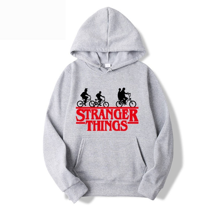 Kvinnors hooded sweatshirt med kreativt Stranger Things design Mirla-Eva Jonsson